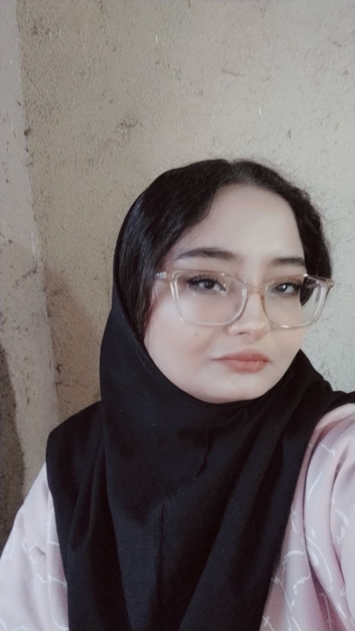 مبینا طیبی 
