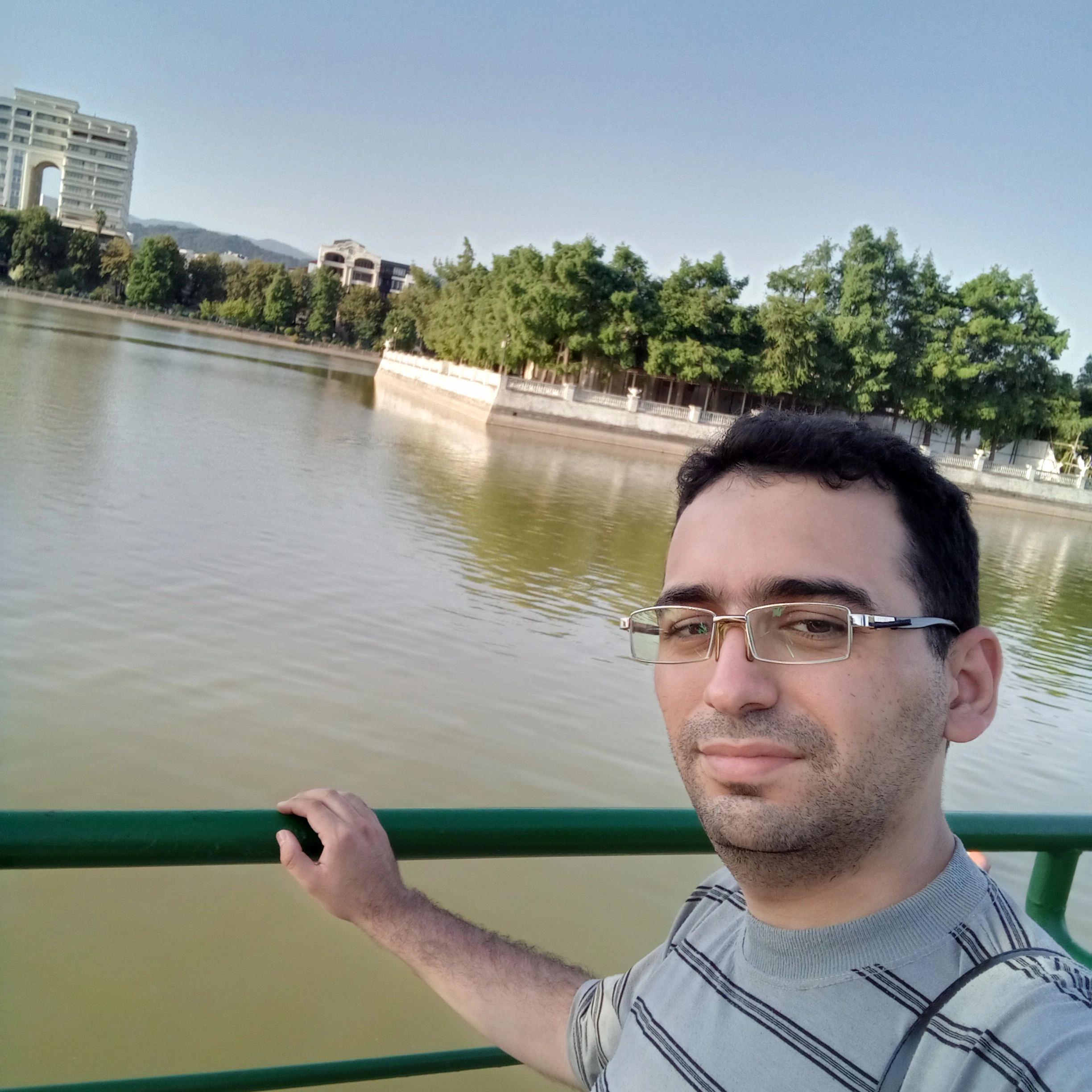 حسام الدین اسرافیلی 