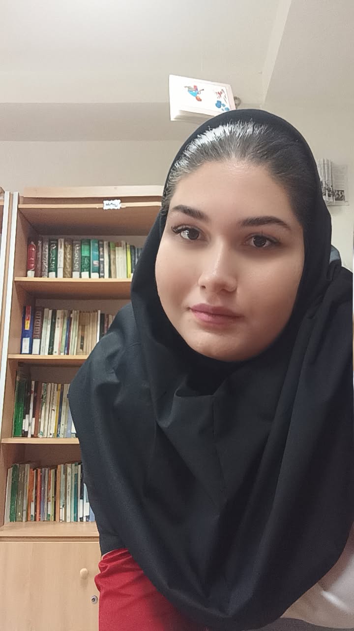 زینب ملکی 